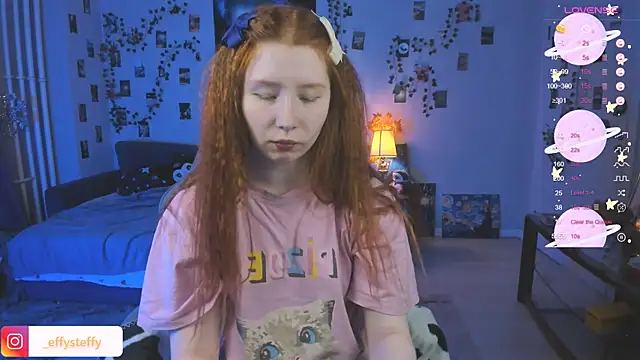 CallMeEffy1 online show from October 19, 2025, 4:54 pm