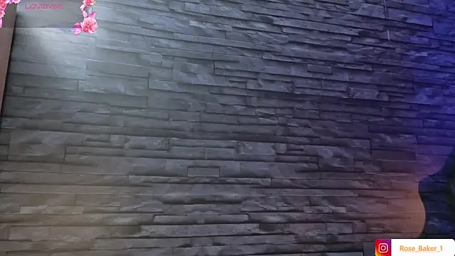 Rose baker  online show from September 21, 2025, 9:53 pm