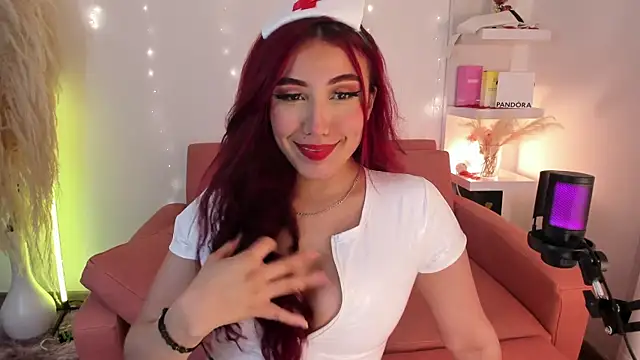 veronicaxx69 online show from May 16, 2026, 4:22 am