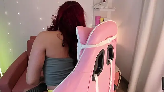 veronicaxx69 online show from July 4, 2026, 4:30 am
