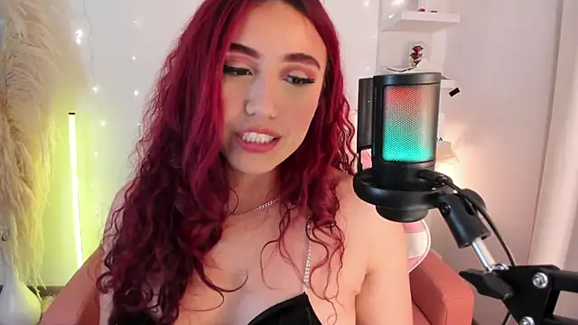 veronicaxx69 online show from July 14, 2026, 2:38 am