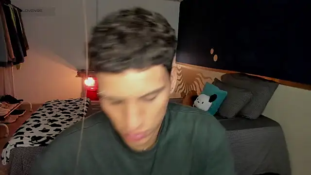 Curlblue online show from April 21, 2026, 2:36 am