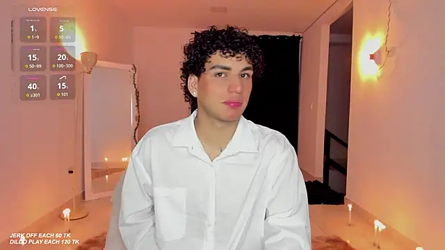 Snapshot of Curlblue chatting on October 30, 2025, 3:27 am Curlblue online show from October 30, 2025, 3:27 am