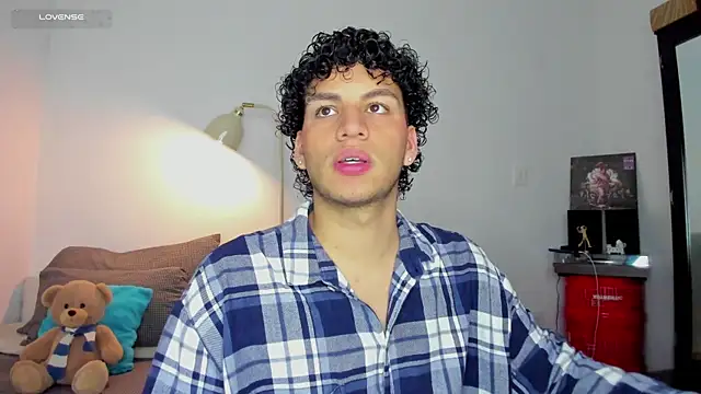 Snapshot of Curlblue chatting on October 16, 2025, 3:26 am Curlblue online show from October 16, 2025, 3:26 am