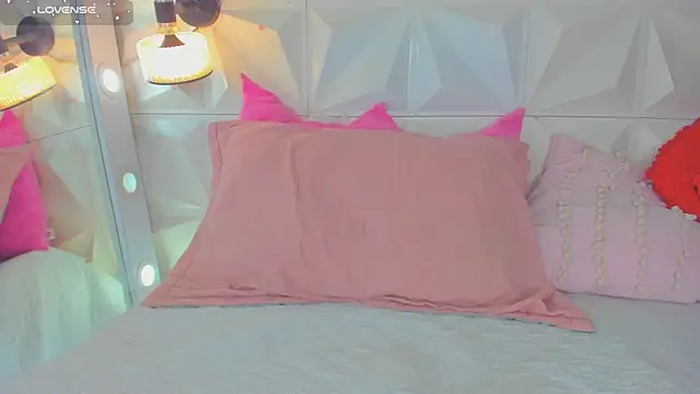 cute latinaxxx online show from April 25, 2026, 4:59 am