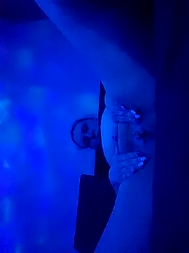 Snapshot of CurvySquirter69 chatting on February 25, 2026, 5:51 am CurvySquirter69 online show from February 25, 2026, 5:51 am