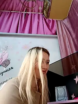 LadyLolyPop  online show from March 15, 2026, 3:46 am