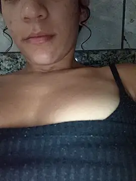 Snapshot of By_Aninha chatting on January 6, 2026, 9:35 am By Aninha online show from January 6, 2026, 9:35 am