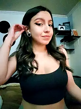 Snapshot of Paudelatorre chatting on March 15, 2025, 1:08 am Paudelatorre online show from March 15, 2025, 1:08 am