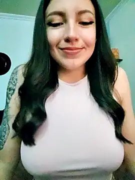 Snapshot of Paudelatorre chatting on February 21, 2025, 12:38 am Paudelatorre online show from February 21, 2025, 12:38 am