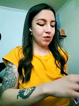Snapshot of Paudelatorre chatting on February 4, 2025, 3:54 am Paudelatorre online show from February 4, 2025, 3:54 am