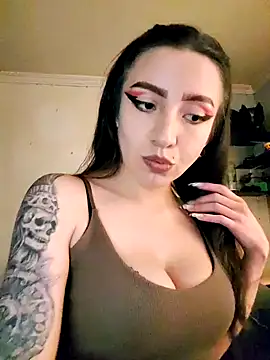 Paudelatorre online show from November 30, 2025, 3:40 am