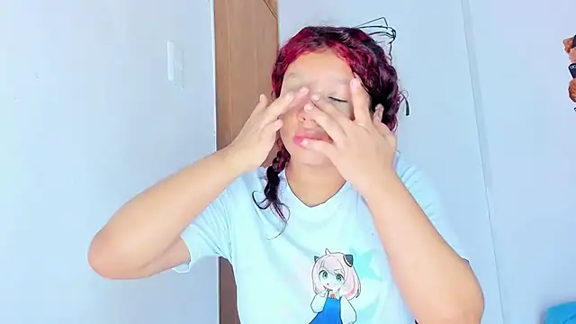 Emily Coper18 online show from October 5, 2025, 1:13 pm