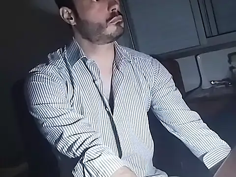 Snapshot of Semmm_ chatting on March 3, 2026, 8:27 pm Semmm online show from March 3, 2026, 8:27 pm