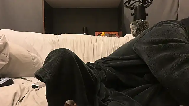 joeiandola online show from November 14, 2025, 6:00 pm