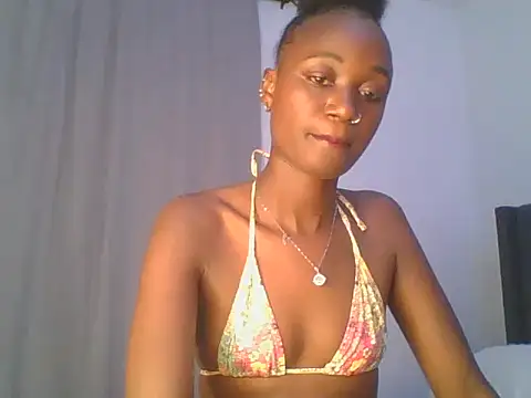 Snapshot of MissLilly1 chatting on October 28, 2025, 3:55 pm MissLilly1 online show from October 28, 2025, 3:55 pm