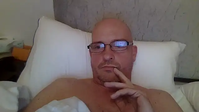 mrtickle0025 online show from January 8, 2026, 10:10 am