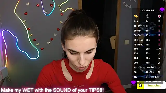 EmmyGreans online show from February 10, 2025, 1:01 pm