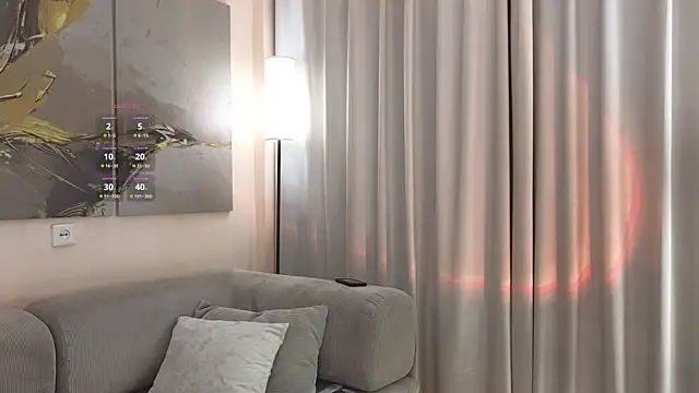 ElleCherry online show from June 3, 2026, 4:12 pm