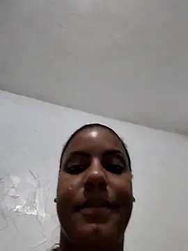 Snapshot of Bella_Anjoss chatting on February 22, 2025, 6:52 pm Bella Anjoss online show from February 22, 2025, 6:52 pm