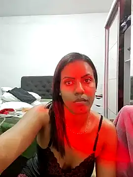 Snapshot of Bella_Anjoss chatting on December 24, 2024, 7:28 am Bella Anjoss online show from December 24, 2024, 7:28 am