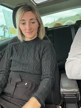 sexy blondie92 online show from March 15, 2026, 2:57 pm