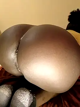 Misskhalifa  online show from October 5, 2025, 11:01 am