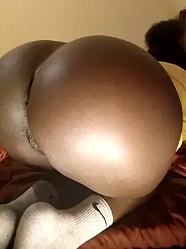 Misskhalifa  online show from September 9, 2025, 5:17 am