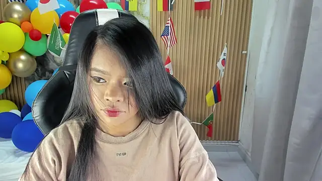 Lili 16 online show from June 30, 2026, 11:10 am