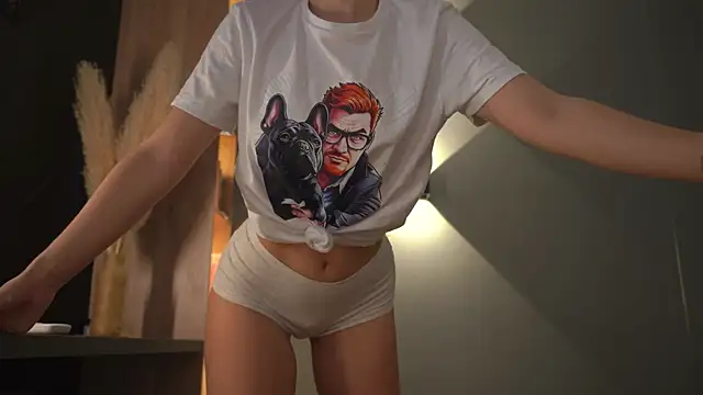 Snapshot of -Snowwwy- chatting on March 17, 2025, 2:12 pm -Snowwwy- online show from March 17, 2025, 2:12 pm