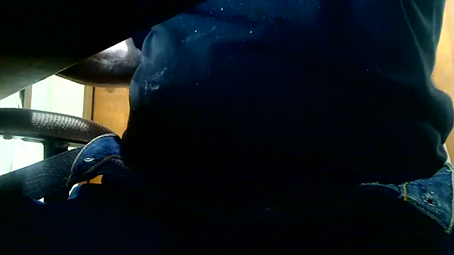 Snapshot of markluvskitty chatting on February 5, 2026, 7:53 pm markluvskitty online show from February 5, 2026, 7:53 pm