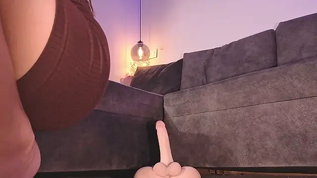 Isabella francoo online show from February 25, 2026, 11:43 am