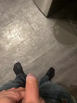 Edosxxl online show from November 26, 2025, 12:21 am