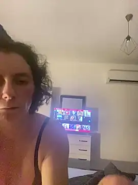 Snapshot of WreckedCrop chatting on December 7, 2024, 3:42 am WreckedCrop online show from December 7, 2024, 3:42 am