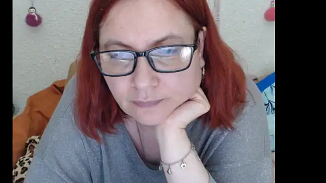 PlayfullMature online show from November 3, 2025, 4:39 am