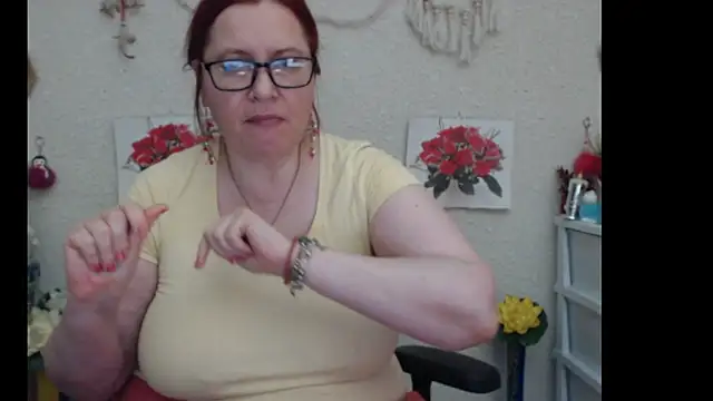 PlayfullMature online show from September 29, 2025, 12:11 pm