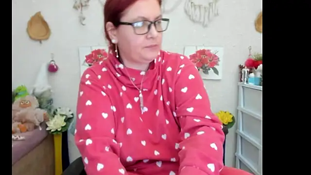 PlayfullMature online show from September 27, 2025, 6:47 pm