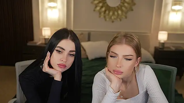 Snapshot of Tina_Breeze chatting on February 24, 2026, 8:48 am Tina Breeze online show from February 24, 2026, 8:48 am