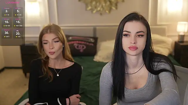 Snapshot of Tina_Breeze chatting on February 18, 2026, 8:22 am Tina Breeze online show from February 18, 2026, 8:22 am