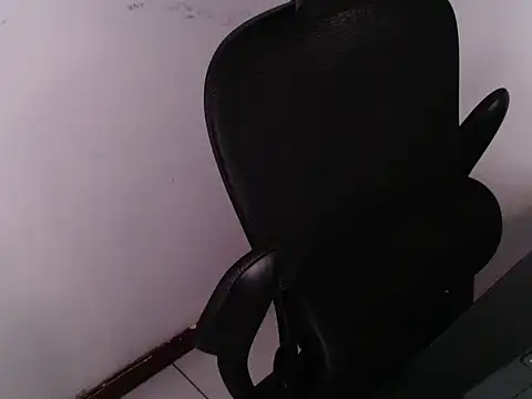 TopDaddy23 online show from April 3, 2026, 1:56 am