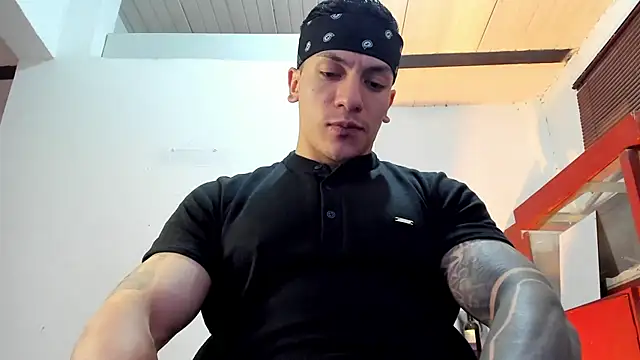 aquiles 51 online show from October 6, 2025, 9:04 pm