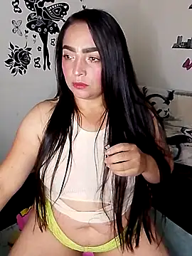 Snapshot of samantha2207 chatting on October 17, 2025, 5:00 am samantha2207 online show from October 17, 2025, 5:00 am
