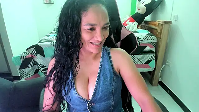 Snapshot of rayza_mature_154 chatting on September 10, 2025, 2:49 pm rayza mature 154 online show from September 10, 2025, 2:49 pm