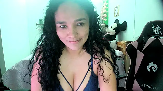 Snapshot of rayza_mature_154 chatting on October 10, 2025, 11:49 pm rayza mature 154 online show from October 10, 2025, 11:49 pm