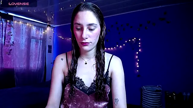 IsaBaileys  online show from September 19, 2025, 8:02 pm