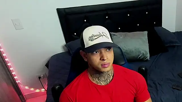 Snapshot of Stiven_collins chatting on March 1, 2025, 5:52 am Stiven collins online show from March 1, 2025, 5:52 am