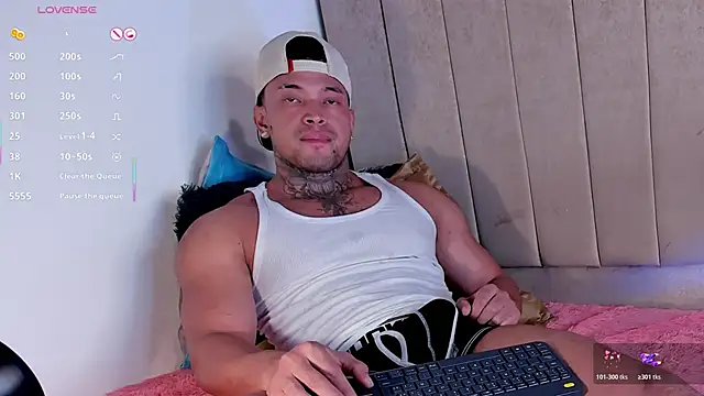 Stiven collins online show from April 29, 2026, 9:54 pm