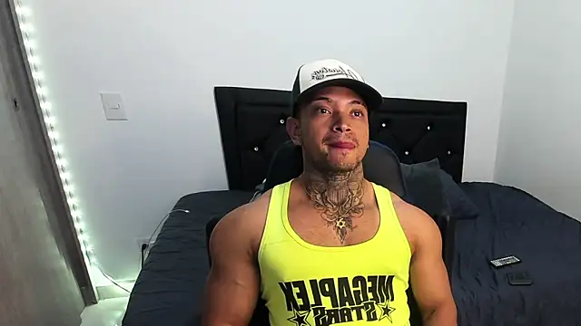 Snapshot of Stiven_collins chatting on March 11, 2025, 6:41 am Stiven collins online show from March 11, 2025, 6:41 am