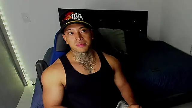 Snapshot of Stiven_collins chatting on February 21, 2025, 6:51 am Stiven collins online show from February 21, 2025, 6:51 am