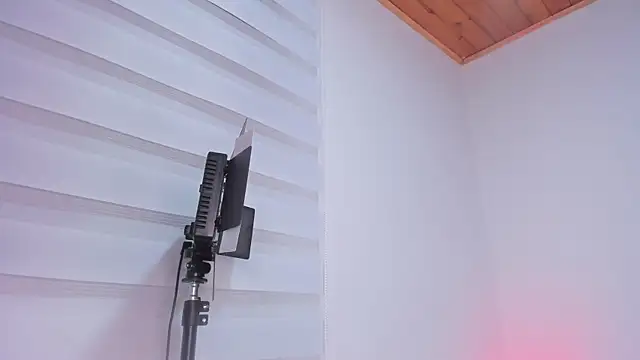 ale blossom online show from October 12, 2025, 1:29 am